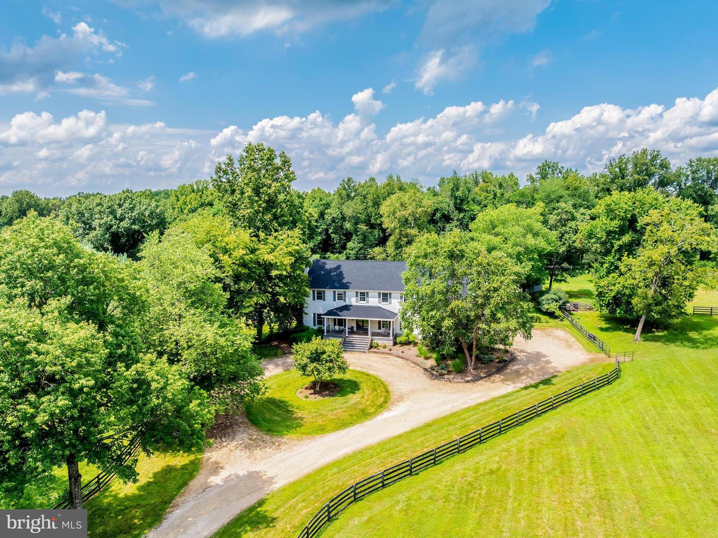 11748 THOMAS AVE, GREAT FALLS, Virginia 22066, 5 Bedrooms Bedrooms, ,4 BathroomsBathrooms,Residential,For sale,11748 THOMAS AVE,VAFX2257384 MLS # VAFX2257384