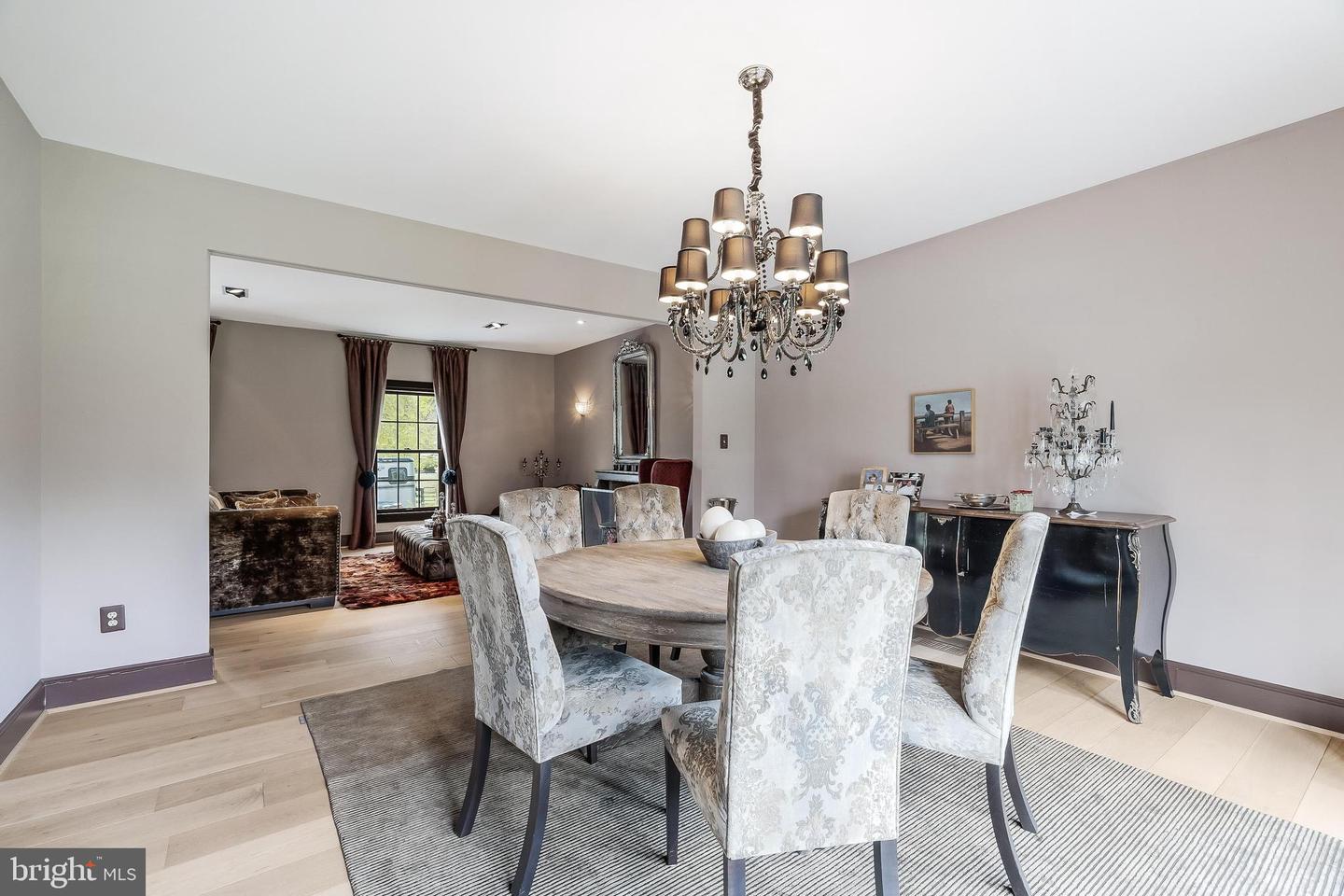 11748 THOMAS AVE, GREAT FALLS, Virginia 22066, 5 Bedrooms Bedrooms, ,4 BathroomsBathrooms,Residential,For sale,11748 THOMAS AVE,VAFX2257384 MLS # VAFX2257384