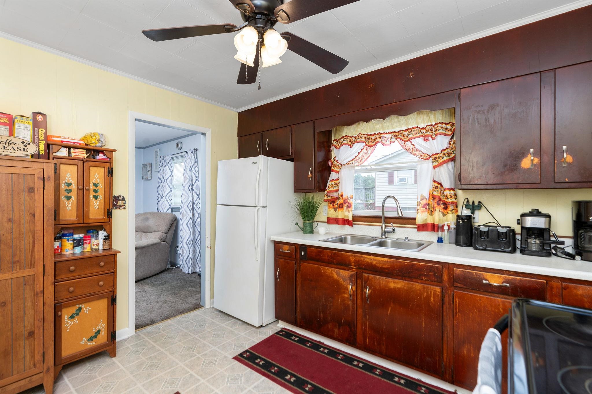 26 MAPLE DR, VERONA, Virginia 24482, 2 Bedrooms Bedrooms, ,1 BathroomBathrooms,Residential,26 MAPLE DR,668096 MLS # 668096