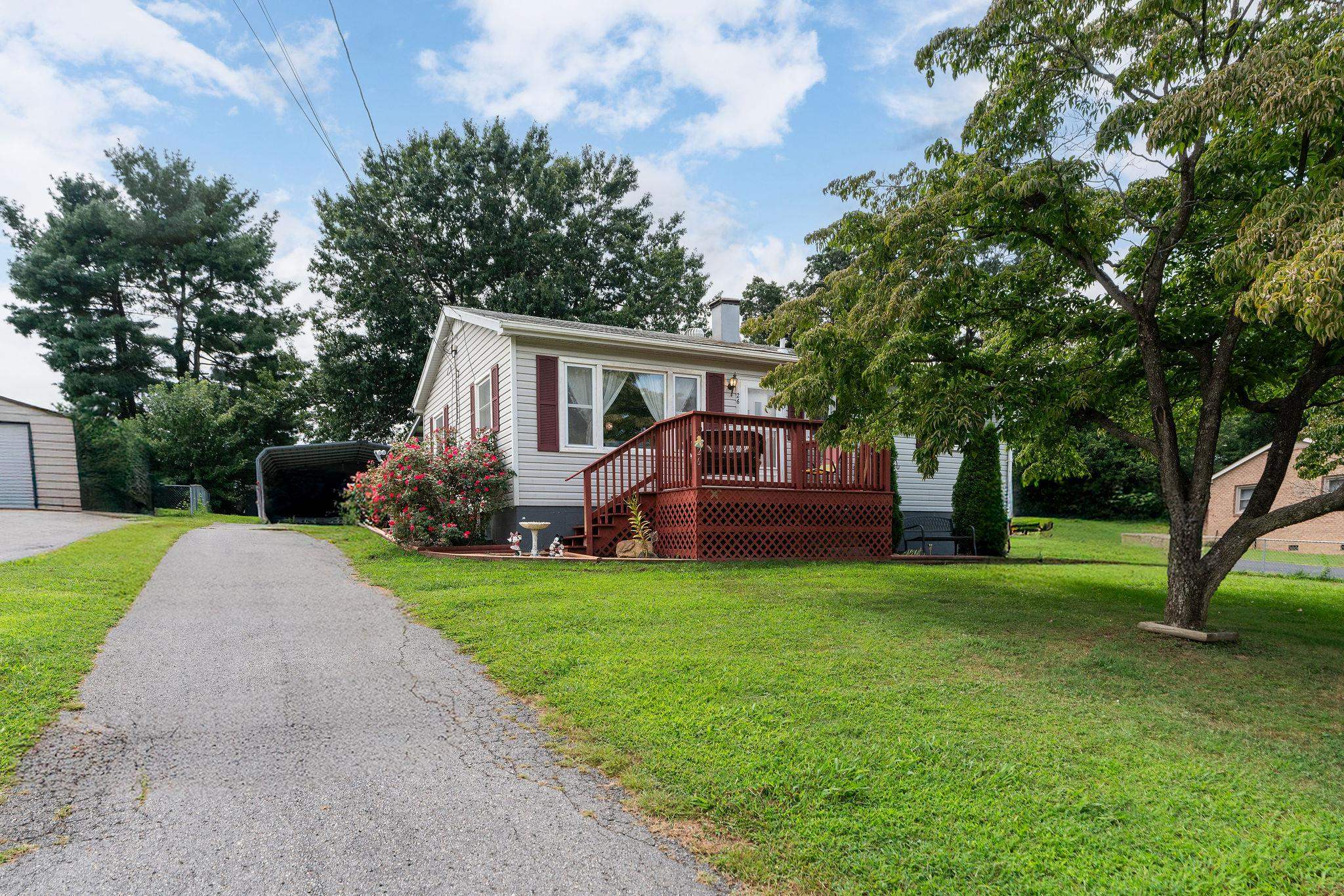 26 MAPLE DR, VERONA, Virginia 24482, 2 Bedrooms Bedrooms, ,1 BathroomBathrooms,Residential,26 MAPLE DR,668096 MLS # 668096