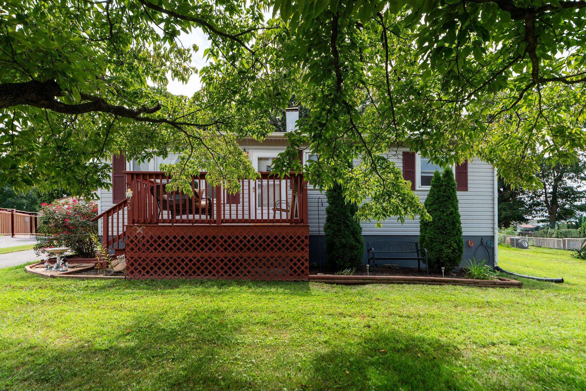 26 MAPLE DR, VERONA, Virginia 24482, 2 Bedrooms Bedrooms, ,1 BathroomBathrooms,Residential,26 MAPLE DR,668096 MLS # 668096