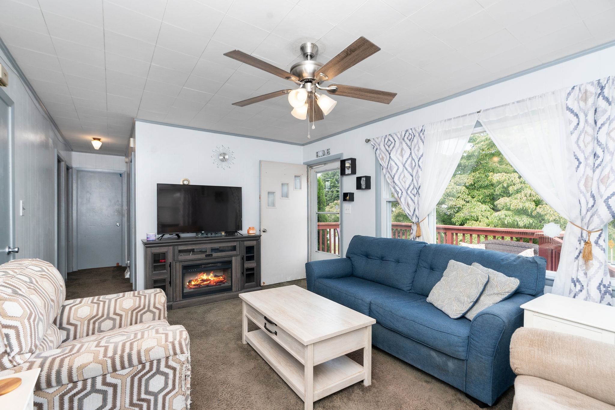 26 MAPLE DR, VERONA, Virginia 24482, 2 Bedrooms Bedrooms, ,1 BathroomBathrooms,Residential,26 MAPLE DR,668096 MLS # 668096