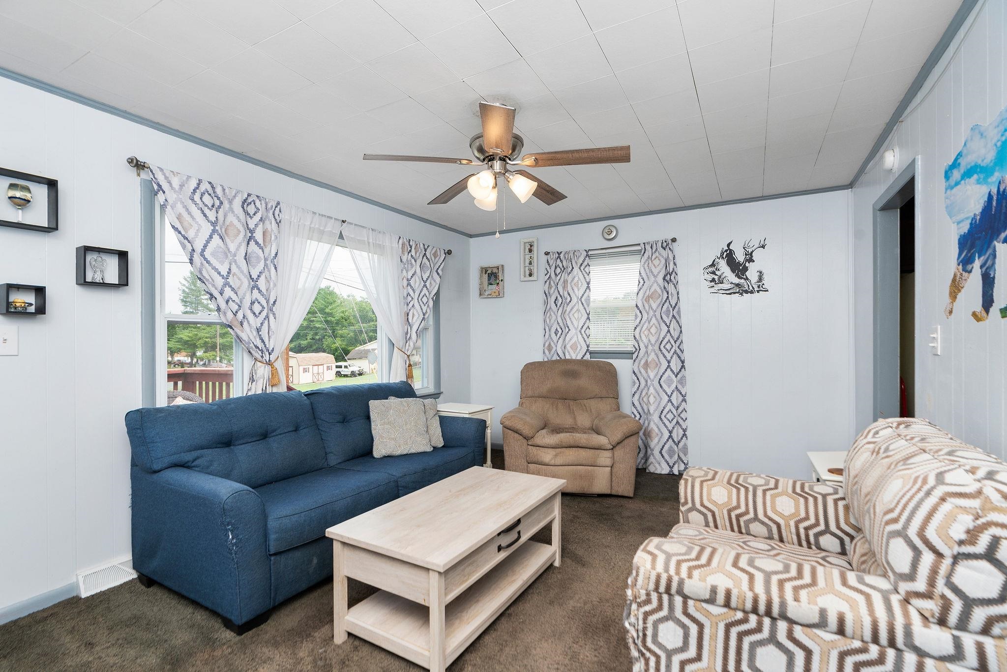 26 MAPLE DR, VERONA, Virginia 24482, 2 Bedrooms Bedrooms, ,1 BathroomBathrooms,Residential,26 MAPLE DR,668096 MLS # 668096