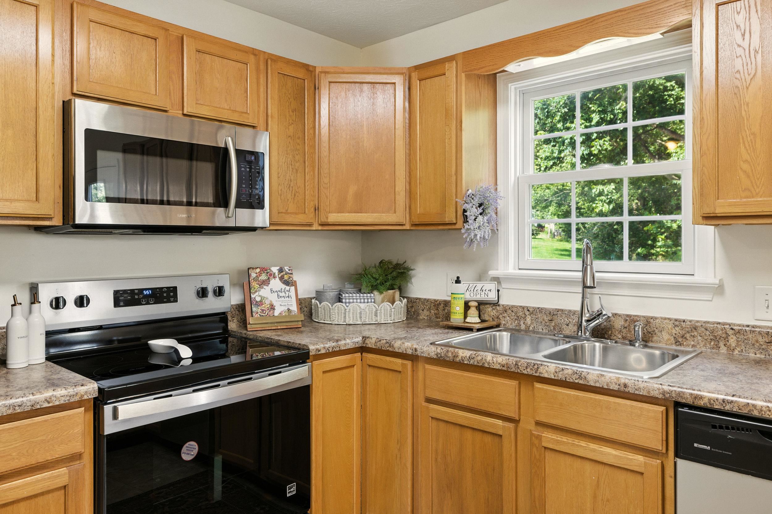 259 ROBIN ROOST CT, BROADWAY, Virginia 22815, 4 Bedrooms Bedrooms, ,2 BathroomsBathrooms,Residential,259 ROBIN ROOST CT,668102 MLS # 668102