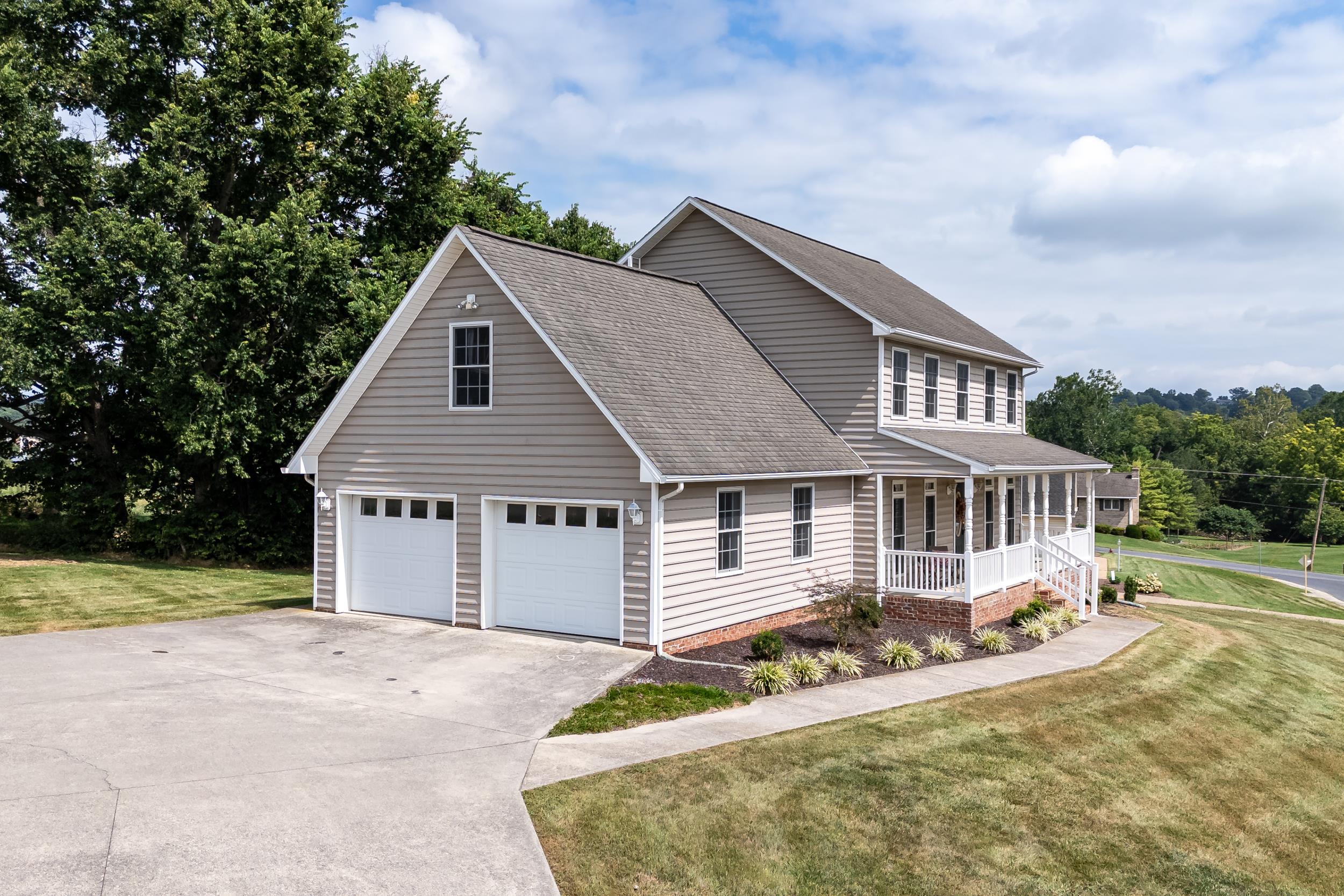 259 ROBIN ROOST CT, BROADWAY, Virginia 22815, 4 Bedrooms Bedrooms, ,2 BathroomsBathrooms,Residential,259 ROBIN ROOST CT,668102 MLS # 668102