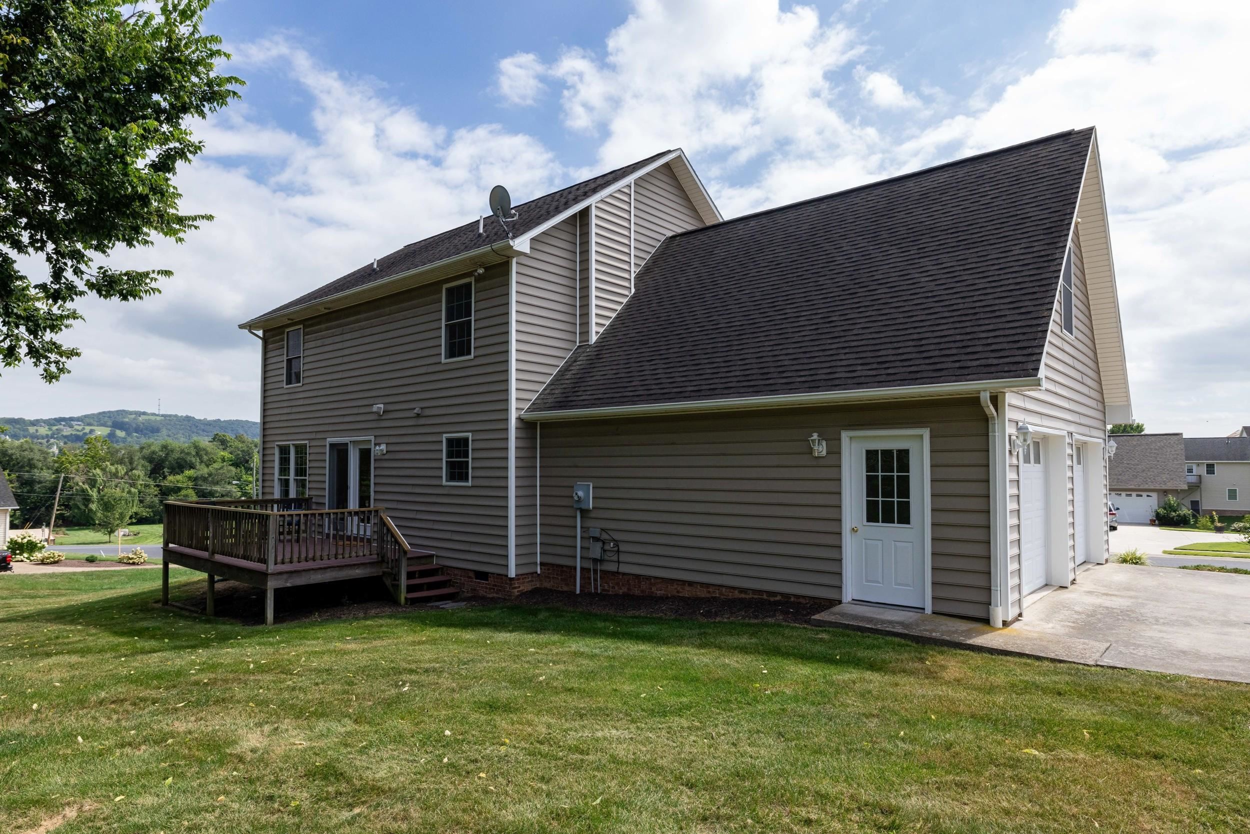 259 ROBIN ROOST CT, BROADWAY, Virginia 22815, 4 Bedrooms Bedrooms, ,2 BathroomsBathrooms,Residential,259 ROBIN ROOST CT,668102 MLS # 668102