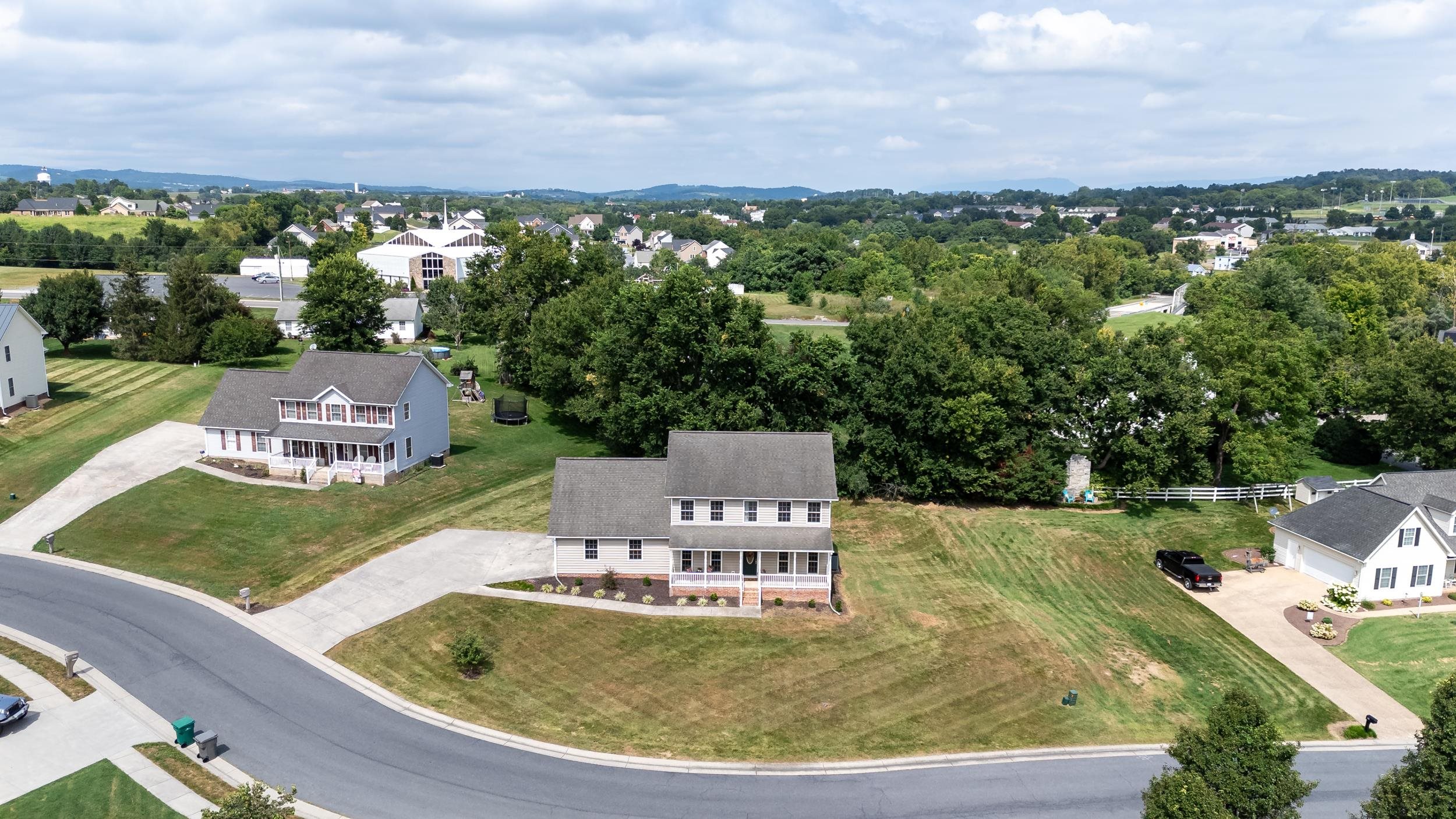 259 ROBIN ROOST CT, BROADWAY, Virginia 22815, 4 Bedrooms Bedrooms, ,2 BathroomsBathrooms,Residential,259 ROBIN ROOST CT,668102 MLS # 668102
