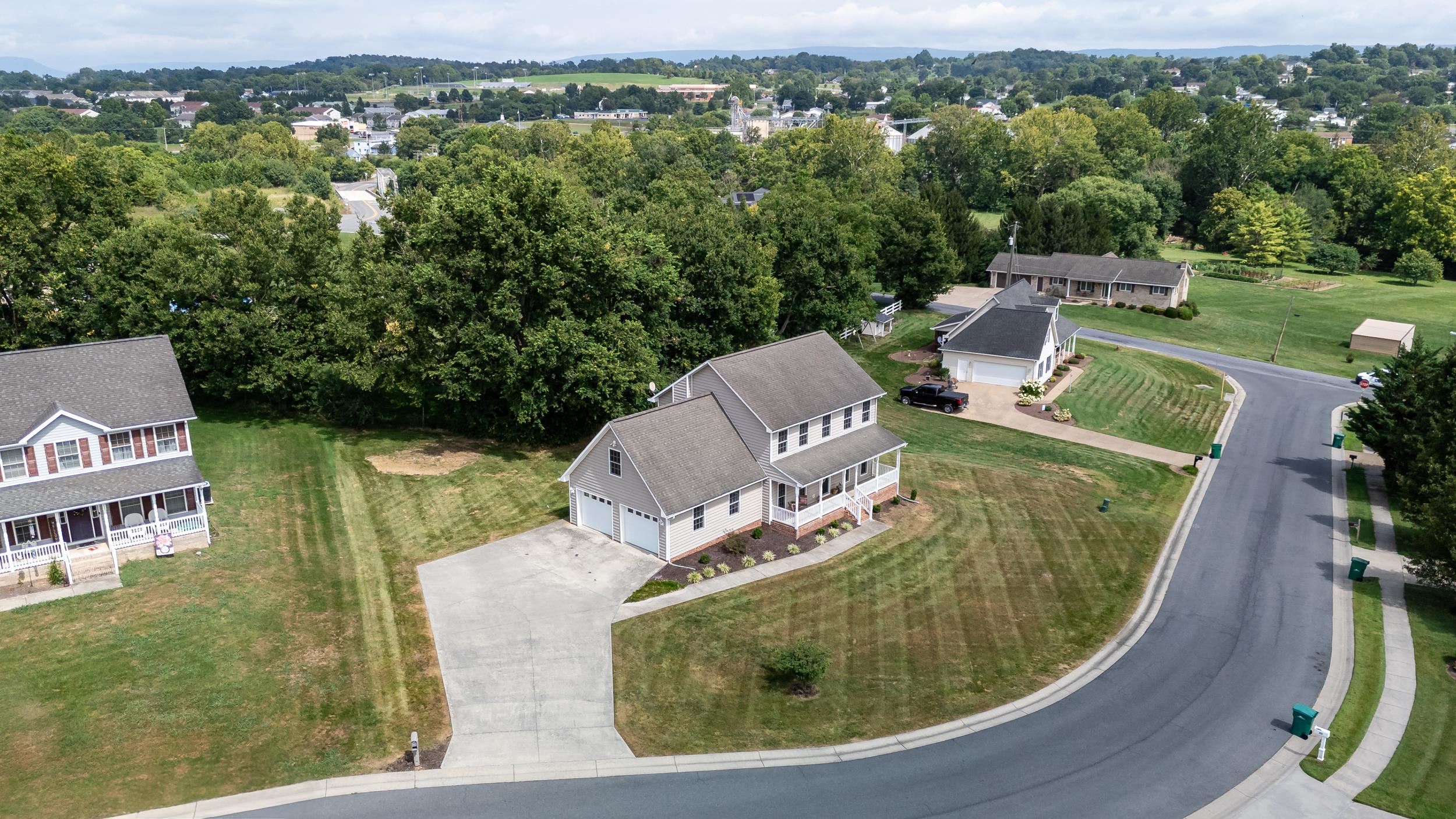 259 ROBIN ROOST CT, BROADWAY, Virginia 22815, 4 Bedrooms Bedrooms, ,2 BathroomsBathrooms,Residential,259 ROBIN ROOST CT,668102 MLS # 668102