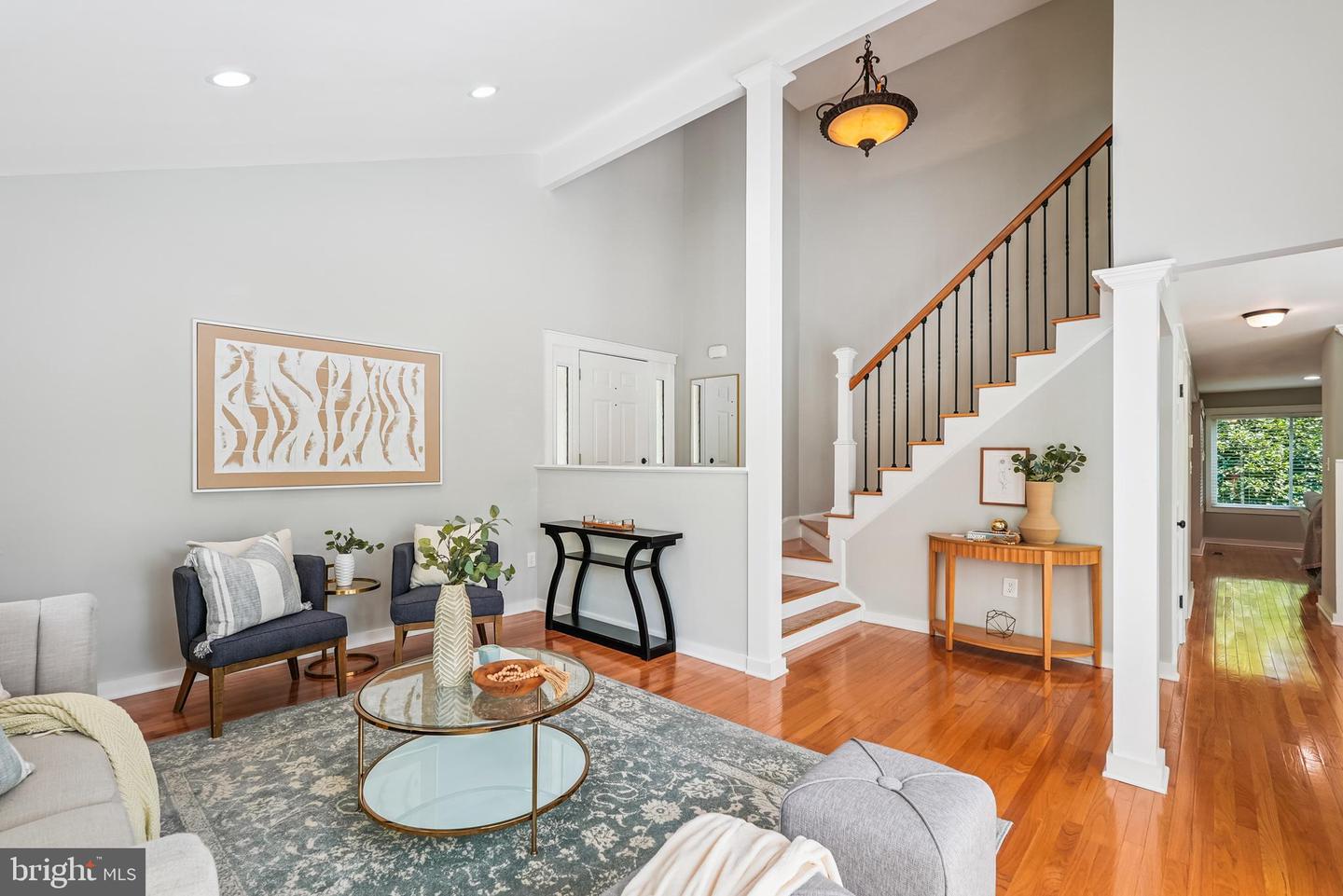 276 W MEADOWLAND LN W, STERLING, Virginia 20164, 4 Bedrooms Bedrooms, ,2 BathroomsBathrooms,Residential,For sale,276 W MEADOWLAND LN W,VALO2103666 MLS # VALO2103666
