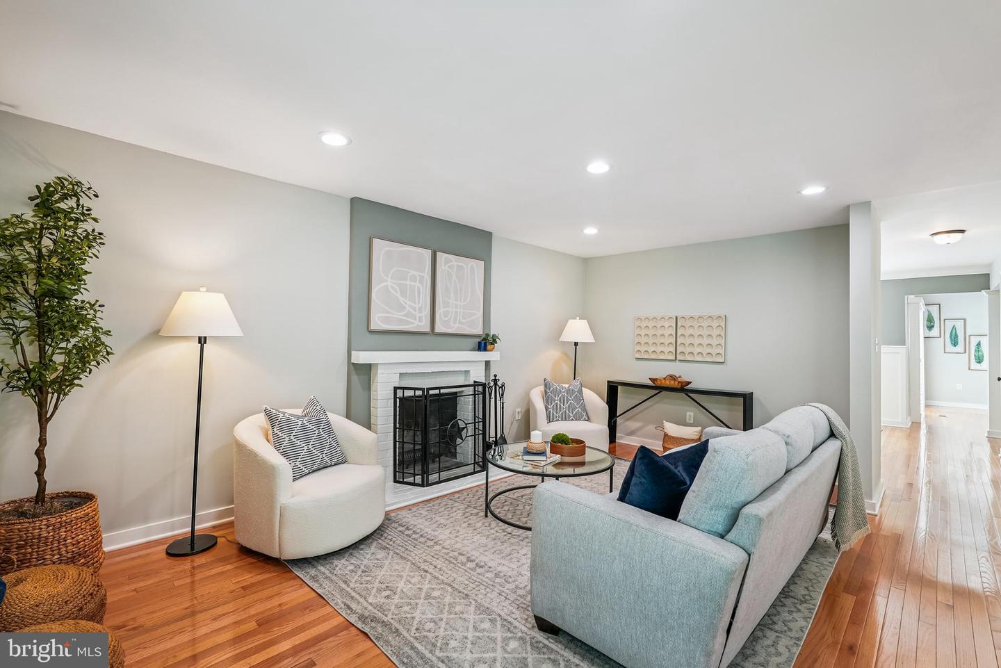 276 W MEADOWLAND LN W, STERLING, Virginia 20164, 4 Bedrooms Bedrooms, ,2 BathroomsBathrooms,Residential,For sale,276 W MEADOWLAND LN W,VALO2103666 MLS # VALO2103666