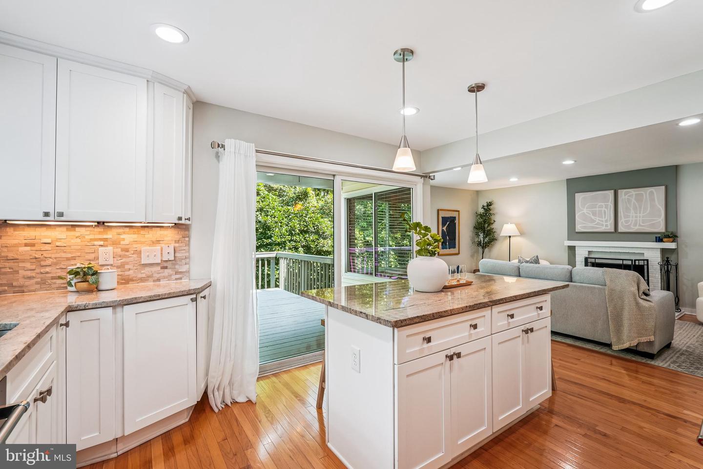 276 W MEADOWLAND LN W, STERLING, Virginia 20164, 4 Bedrooms Bedrooms, ,2 BathroomsBathrooms,Residential,For sale,276 W MEADOWLAND LN W,VALO2103666 MLS # VALO2103666