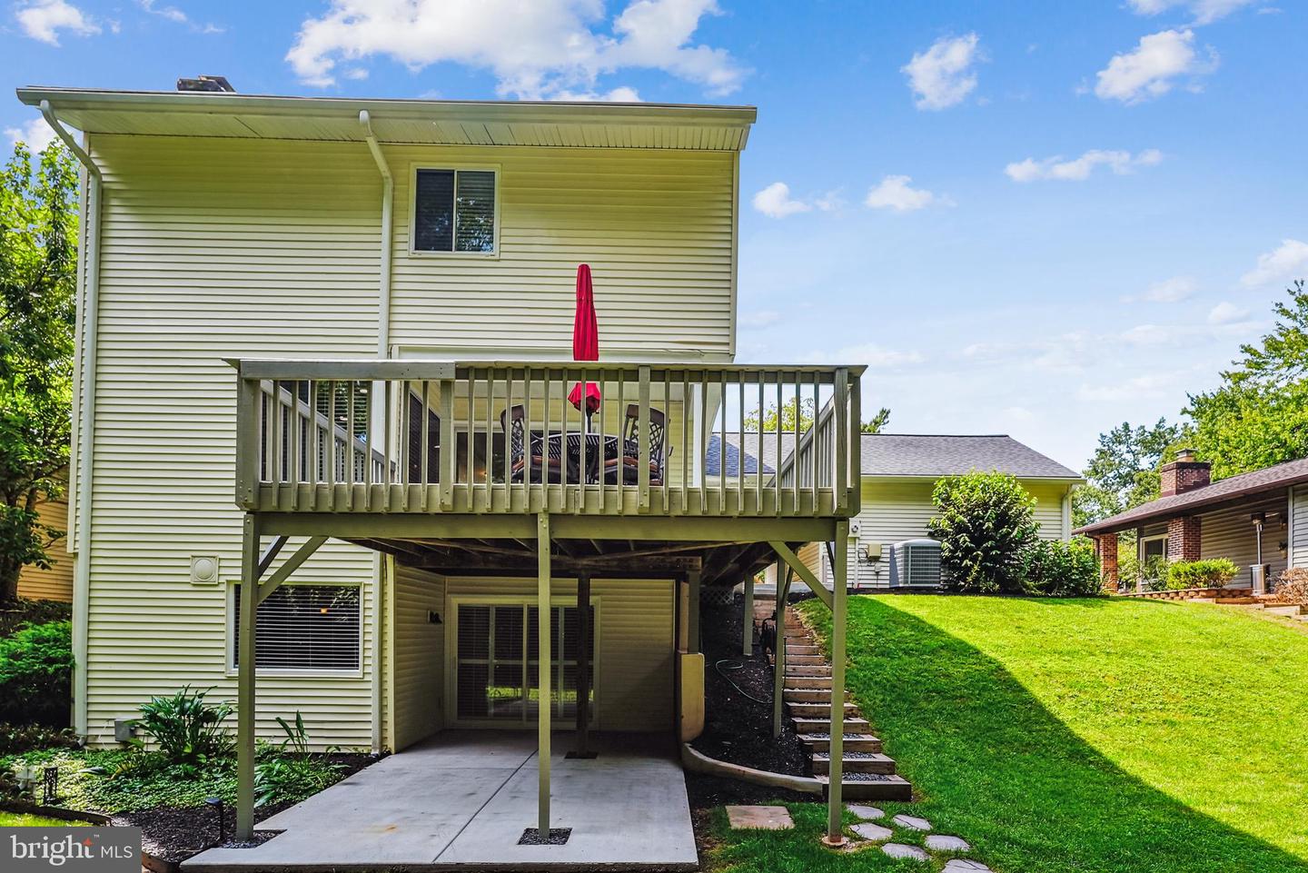 276 W MEADOWLAND LN W, STERLING, Virginia 20164, 4 Bedrooms Bedrooms, ,2 BathroomsBathrooms,Residential,For sale,276 W MEADOWLAND LN W,VALO2103666 MLS # VALO2103666
