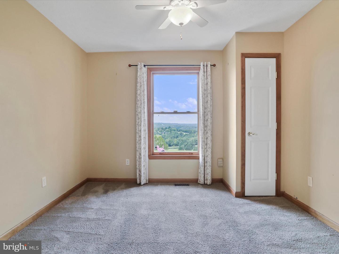 237 TAYLOR RD, FRONT ROYAL, Virginia 22630, 4 Bedrooms Bedrooms, ,3 BathroomsBathrooms,Residential,For sale,237 TAYLOR RD,VAWR2011880 MLS # VAWR2011880