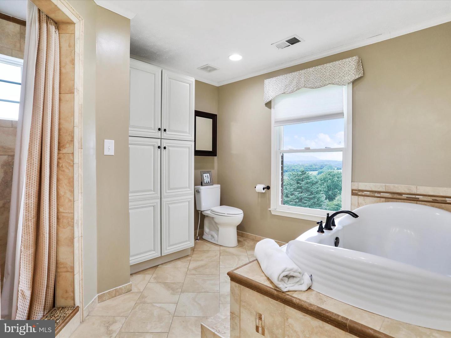 237 TAYLOR RD, FRONT ROYAL, Virginia 22630, 4 Bedrooms Bedrooms, ,3 BathroomsBathrooms,Residential,For sale,237 TAYLOR RD,VAWR2011880 MLS # VAWR2011880