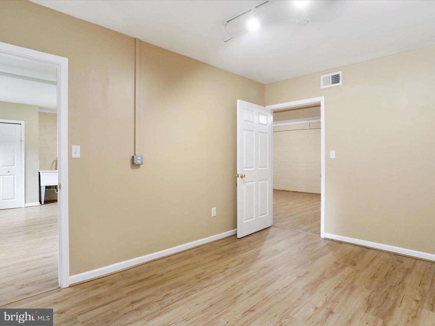 237 TAYLOR RD, FRONT ROYAL, Virginia 22630, 4 Bedrooms Bedrooms, ,3 BathroomsBathrooms,Residential,For sale,237 TAYLOR RD,VAWR2011880 MLS # VAWR2011880