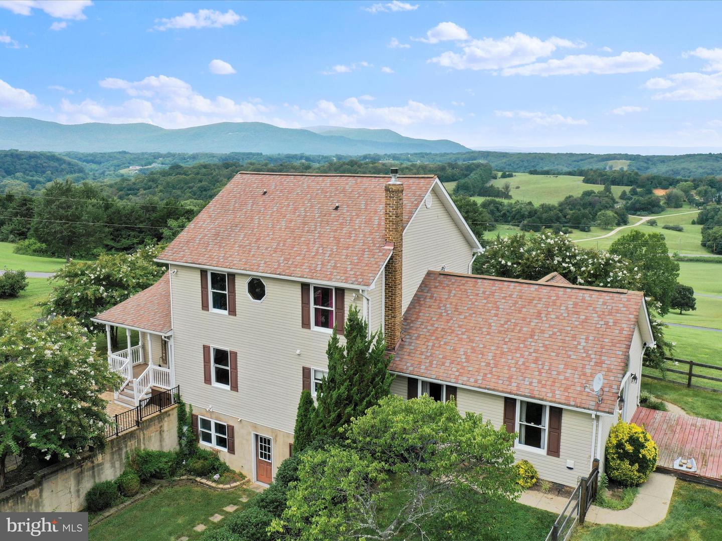 237 TAYLOR RD, FRONT ROYAL, Virginia 22630, 4 Bedrooms Bedrooms, ,3 BathroomsBathrooms,Residential,For sale,237 TAYLOR RD,VAWR2011880 MLS # VAWR2011880