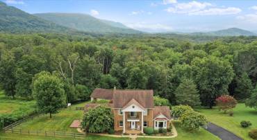 237 TAYLOR RD, FRONT ROYAL, Virginia 22630, 4 Bedrooms Bedrooms, ,3 BathroomsBathrooms,Residential,For sale,237 TAYLOR RD,VAWR2011880 MLS # VAWR2011880