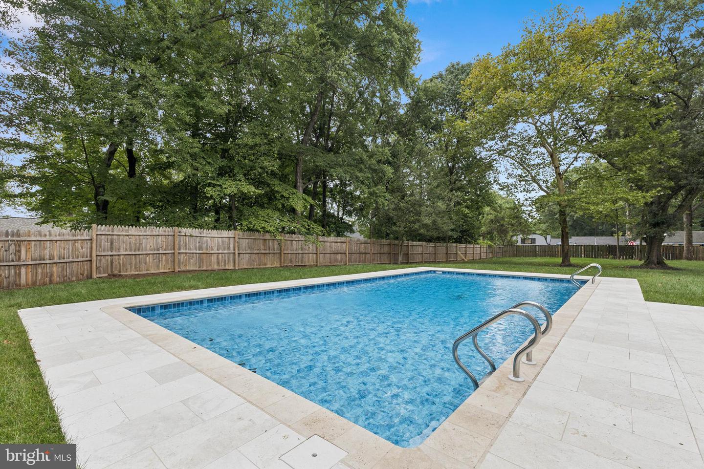 5005 RAVENSWORTH RD, ANNANDALE, Virginia 22003, 5 Bedrooms Bedrooms, ,5 BathroomsBathrooms,Residential,For sale,5005 RAVENSWORTH RD,VAFX2259416 MLS # VAFX2259416