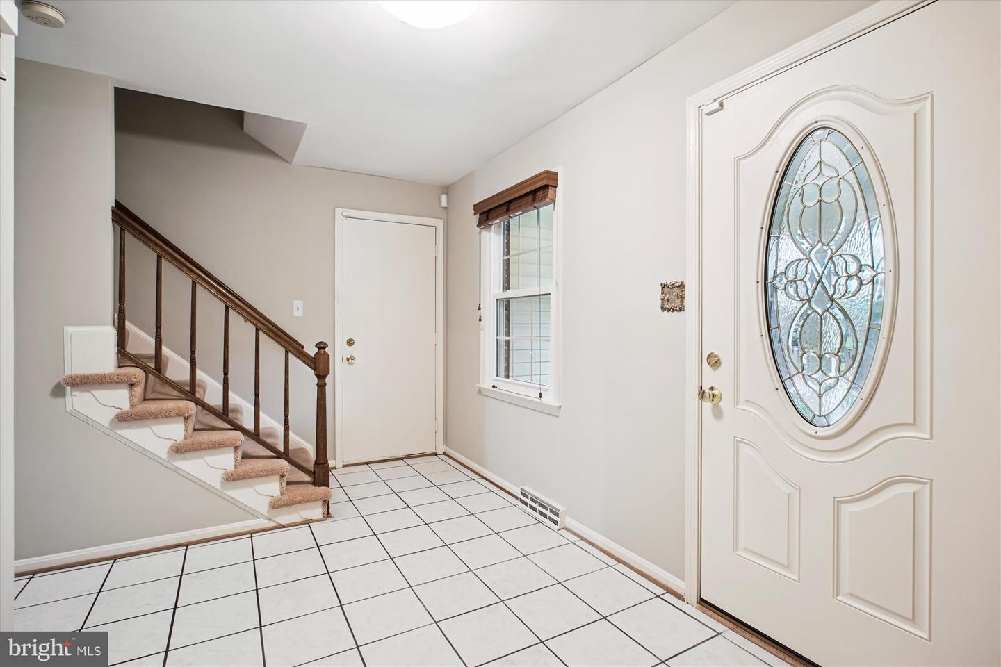 8809 SHADOWLAKE WAY, SPRINGFIELD, Virginia 22153, 4 Bedrooms Bedrooms, ,3 BathroomsBathrooms,Residential,For sale,8809 SHADOWLAKE WAY,VAFX2259630 MLS # VAFX2259630