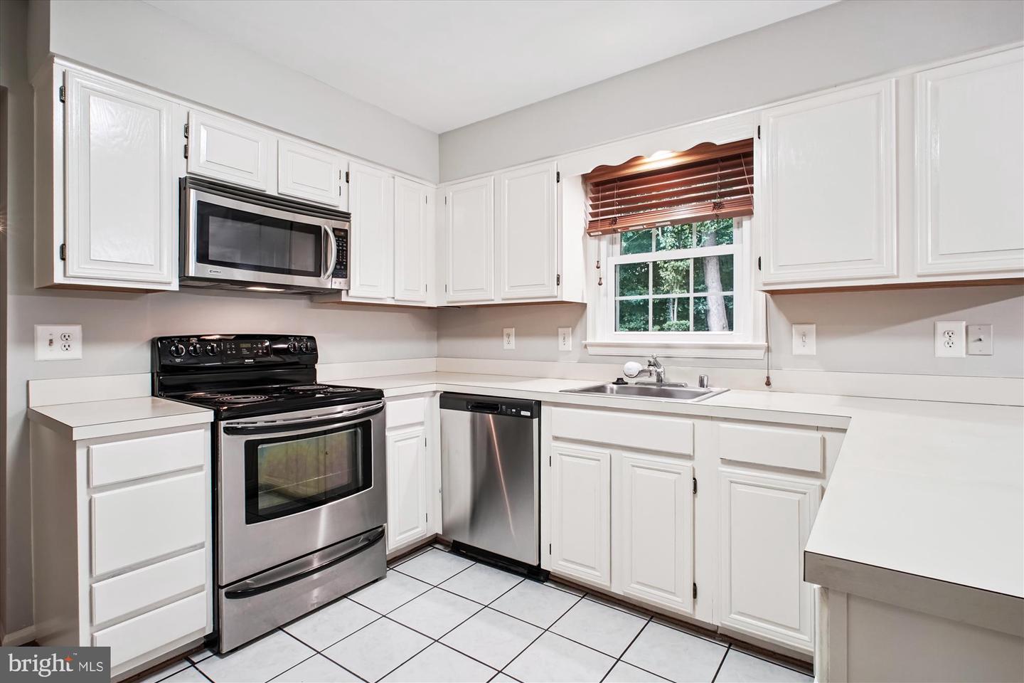8809 SHADOWLAKE WAY, SPRINGFIELD, Virginia 22153, 4 Bedrooms Bedrooms, ,3 BathroomsBathrooms,Residential,For sale,8809 SHADOWLAKE WAY,VAFX2259630 MLS # VAFX2259630