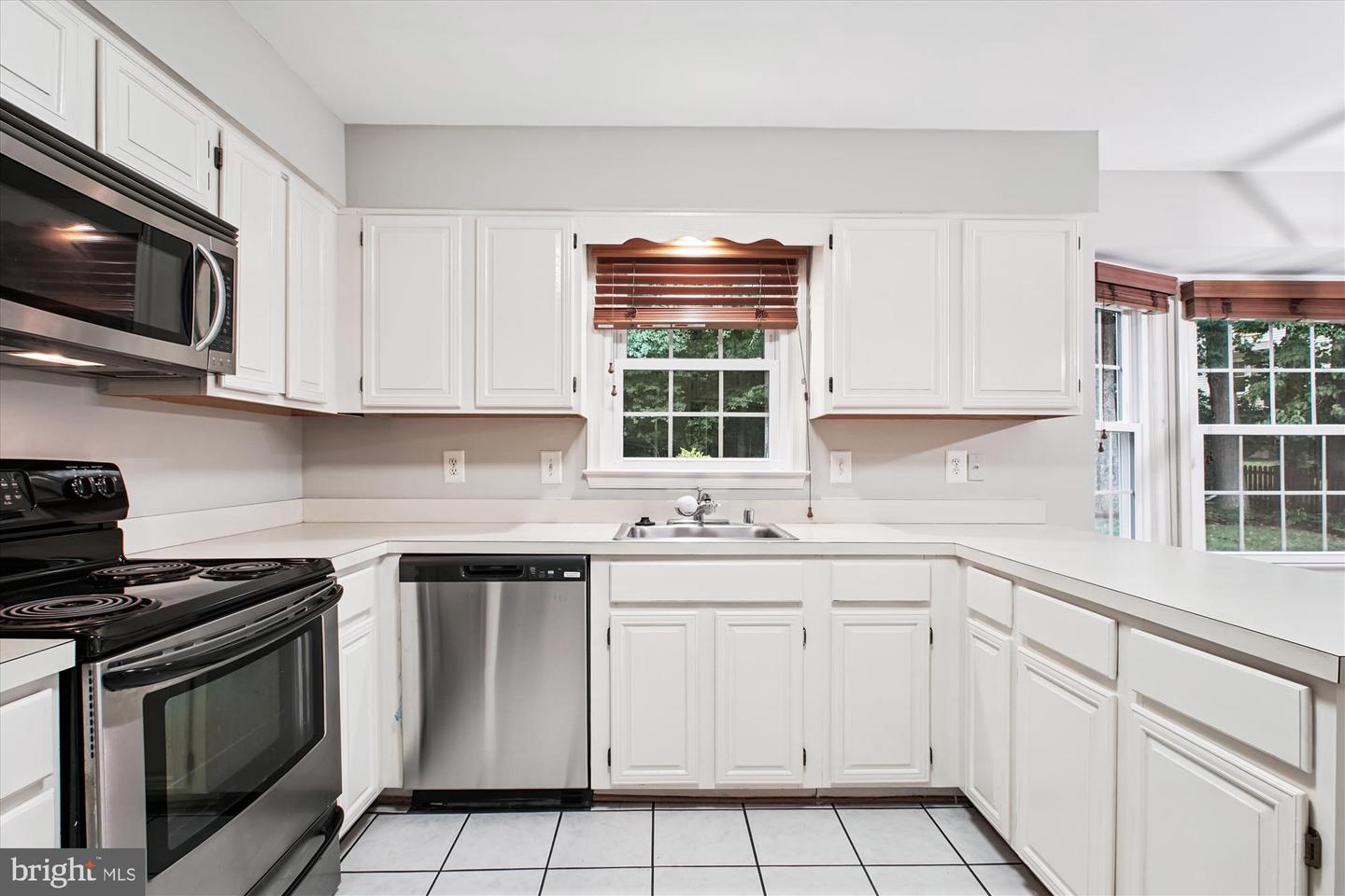8809 SHADOWLAKE WAY, SPRINGFIELD, Virginia 22153, 4 Bedrooms Bedrooms, ,3 BathroomsBathrooms,Residential,For sale,8809 SHADOWLAKE WAY,VAFX2259630 MLS # VAFX2259630