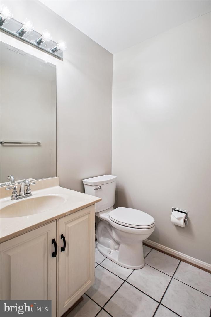 8809 SHADOWLAKE WAY, SPRINGFIELD, Virginia 22153, 4 Bedrooms Bedrooms, ,3 BathroomsBathrooms,Residential,For sale,8809 SHADOWLAKE WAY,VAFX2259630 MLS # VAFX2259630