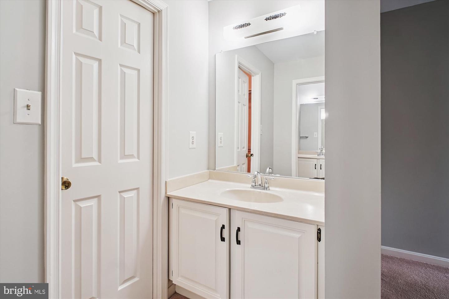 8809 SHADOWLAKE WAY, SPRINGFIELD, Virginia 22153, 4 Bedrooms Bedrooms, ,3 BathroomsBathrooms,Residential,For sale,8809 SHADOWLAKE WAY,VAFX2259630 MLS # VAFX2259630