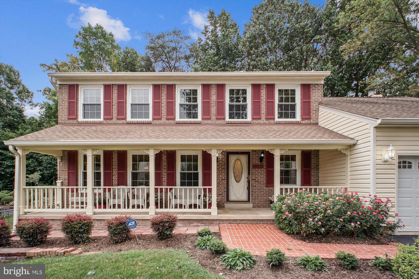 8809 SHADOWLAKE WAY, SPRINGFIELD, Virginia 22153, 4 Bedrooms Bedrooms, ,3 BathroomsBathrooms,Residential,For sale,8809 SHADOWLAKE WAY,VAFX2259630 MLS # VAFX2259630