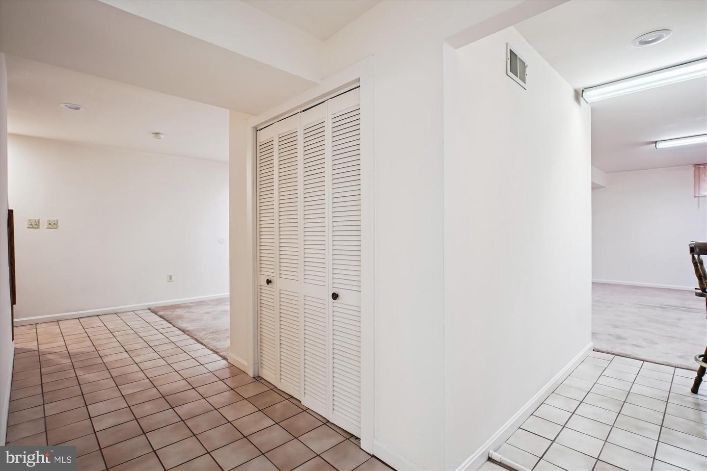 8809 SHADOWLAKE WAY, SPRINGFIELD, Virginia 22153, 4 Bedrooms Bedrooms, ,3 BathroomsBathrooms,Residential,For sale,8809 SHADOWLAKE WAY,VAFX2259630 MLS # VAFX2259630