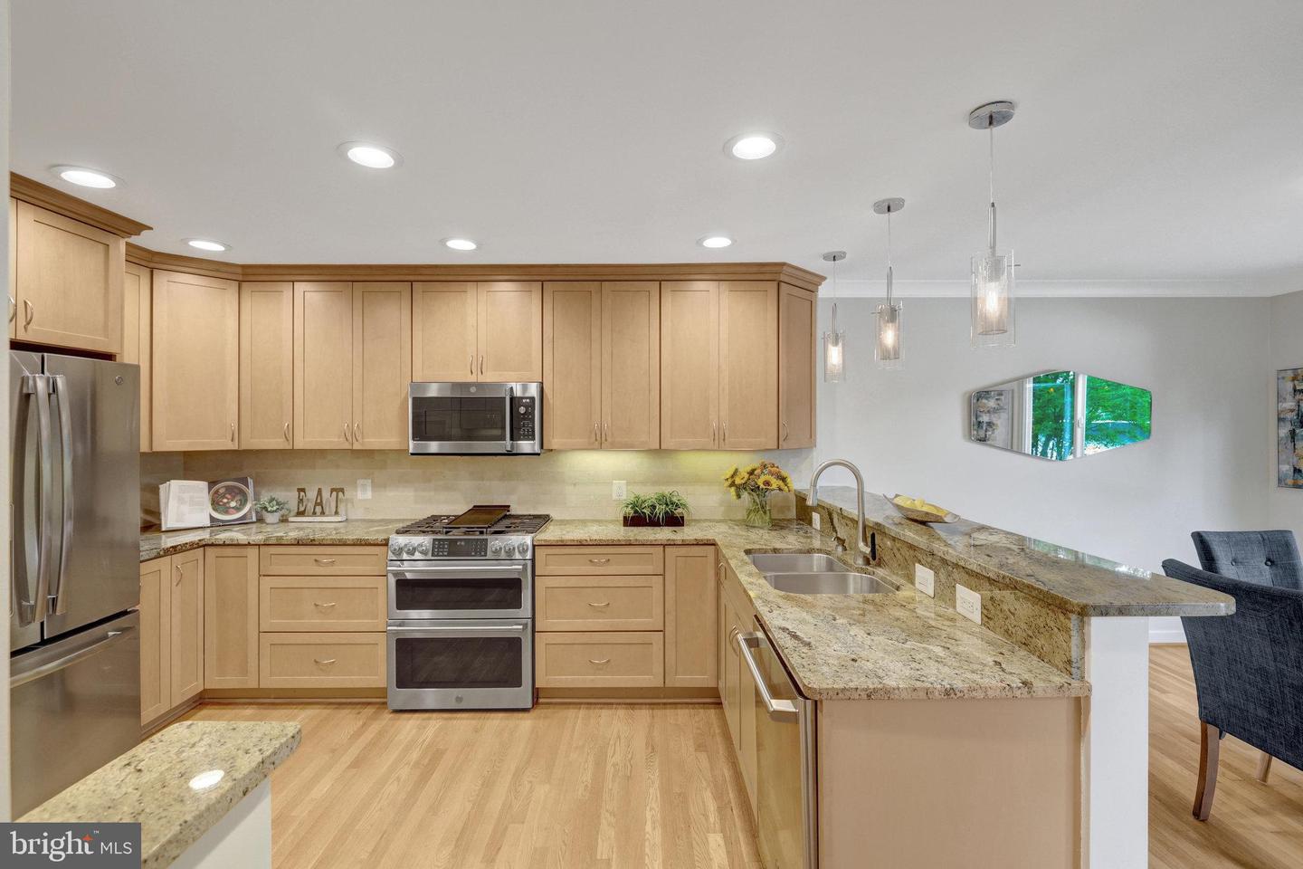 1605 GREENBRIAR CT, RESTON, Virginia 20190, 4 Bedrooms Bedrooms, ,3 BathroomsBathrooms,Residential,For sale,1605 GREENBRIAR CT,VAFX2259810 MLS # VAFX2259810