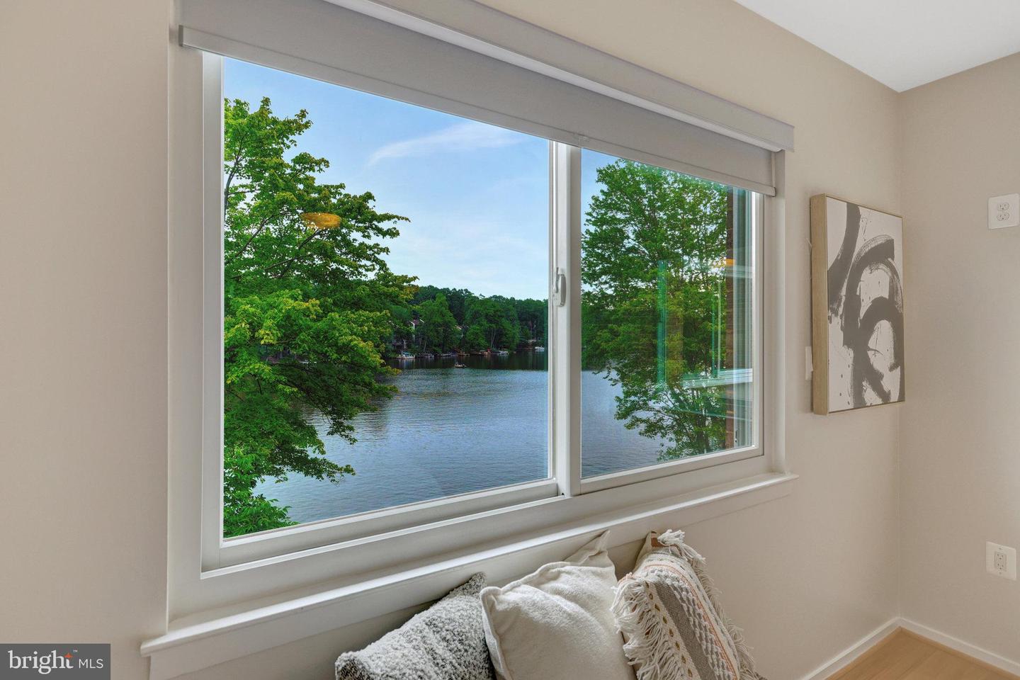 1605 GREENBRIAR CT, RESTON, Virginia 20190, 4 Bedrooms Bedrooms, ,3 BathroomsBathrooms,Residential,For sale,1605 GREENBRIAR CT,VAFX2259810 MLS # VAFX2259810