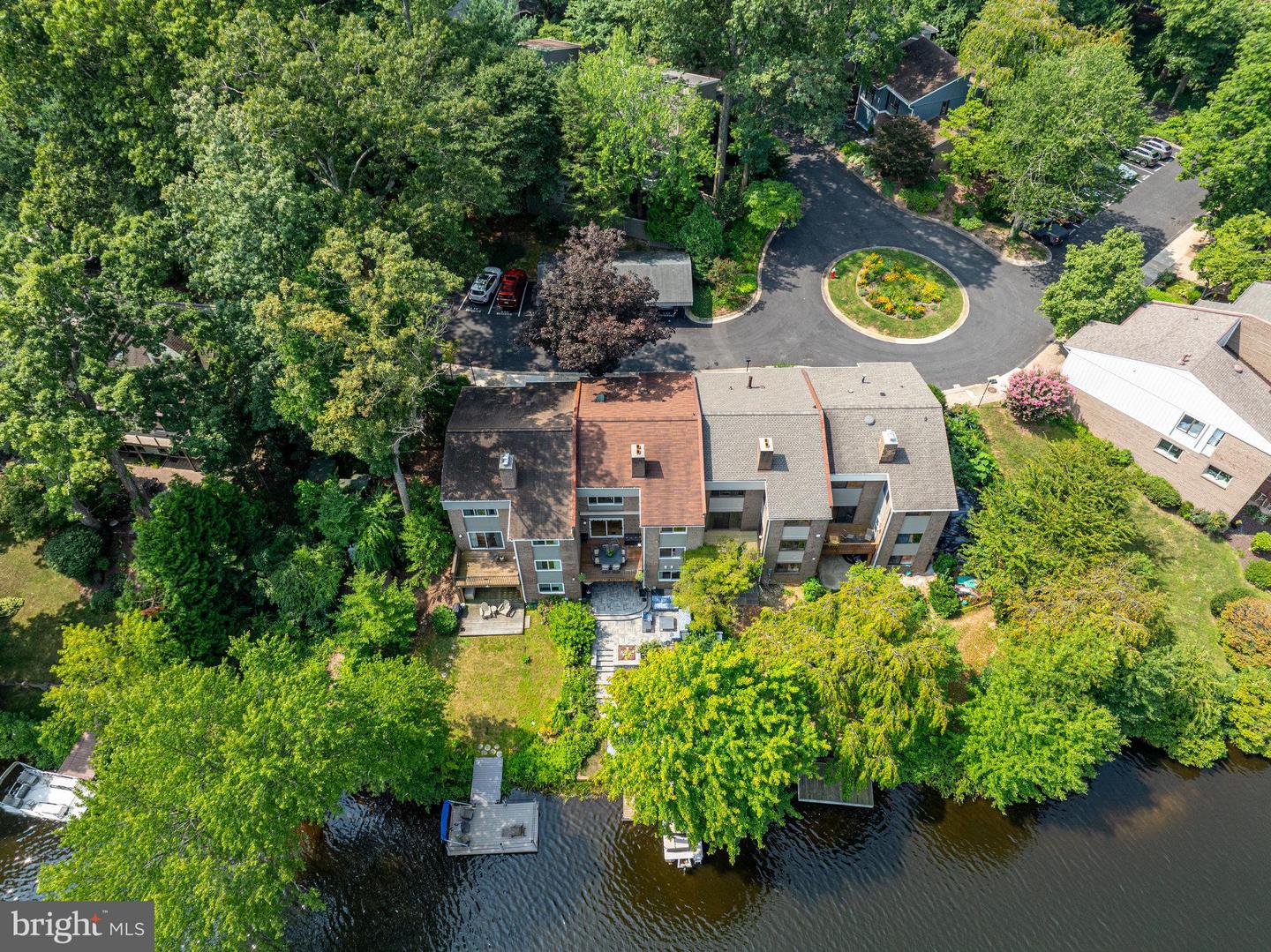 1605 GREENBRIAR CT, RESTON, Virginia 20190, 4 Bedrooms Bedrooms, ,3 BathroomsBathrooms,Residential,For sale,1605 GREENBRIAR CT,VAFX2259810 MLS # VAFX2259810