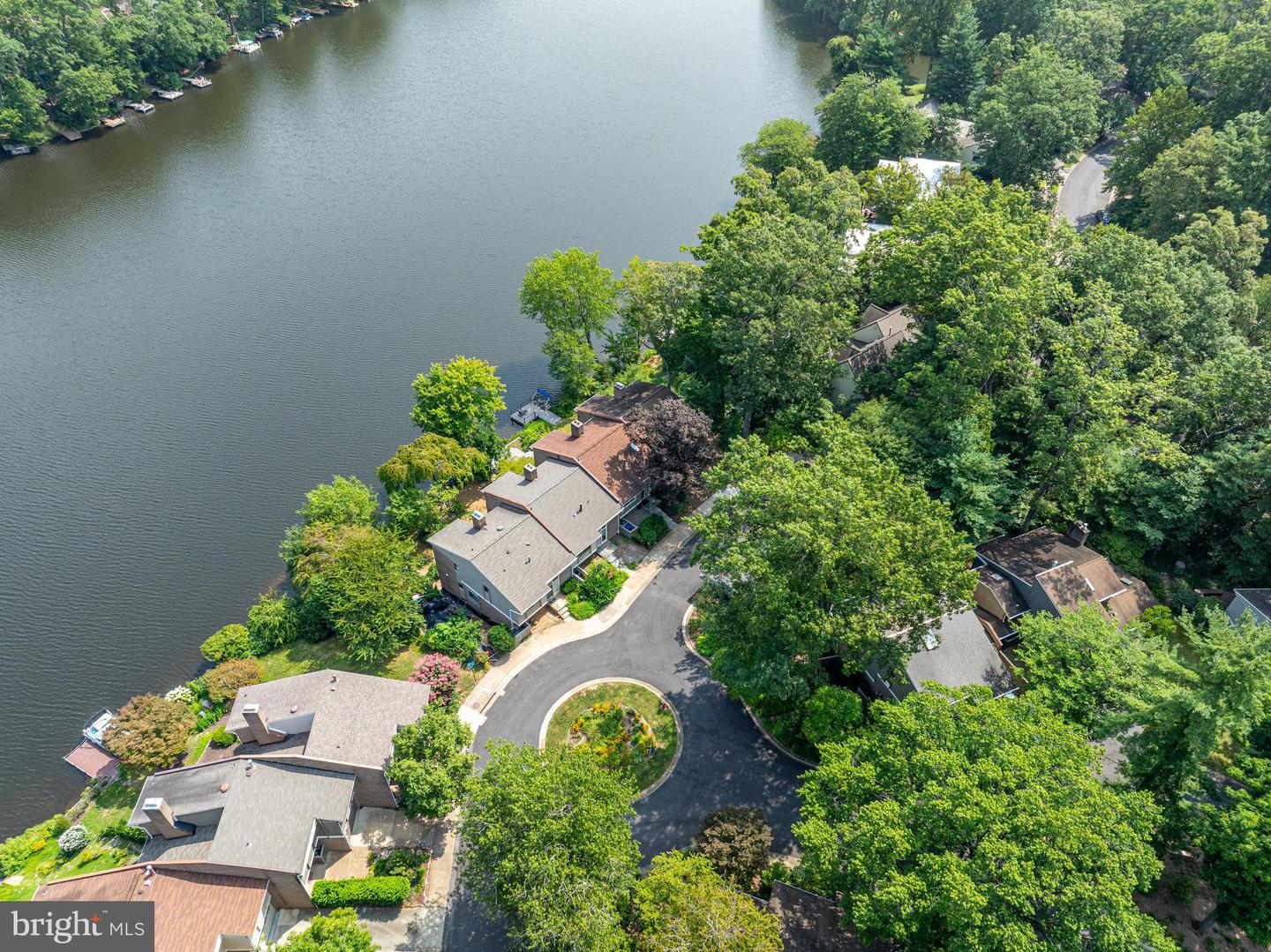 1605 GREENBRIAR CT, RESTON, Virginia 20190, 4 Bedrooms Bedrooms, ,3 BathroomsBathrooms,Residential,For sale,1605 GREENBRIAR CT,VAFX2259810 MLS # VAFX2259810