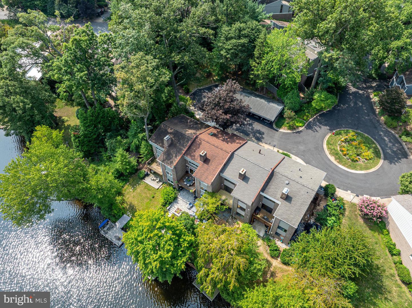1605 GREENBRIAR CT, RESTON, Virginia 20190, 4 Bedrooms Bedrooms, ,3 BathroomsBathrooms,Residential,For sale,1605 GREENBRIAR CT,VAFX2259810 MLS # VAFX2259810