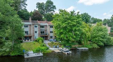 1605 GREENBRIAR CT, RESTON, Virginia 20190, 4 Bedrooms Bedrooms, ,3 BathroomsBathrooms,Residential,For sale,1605 GREENBRIAR CT,VAFX2259810 MLS # VAFX2259810