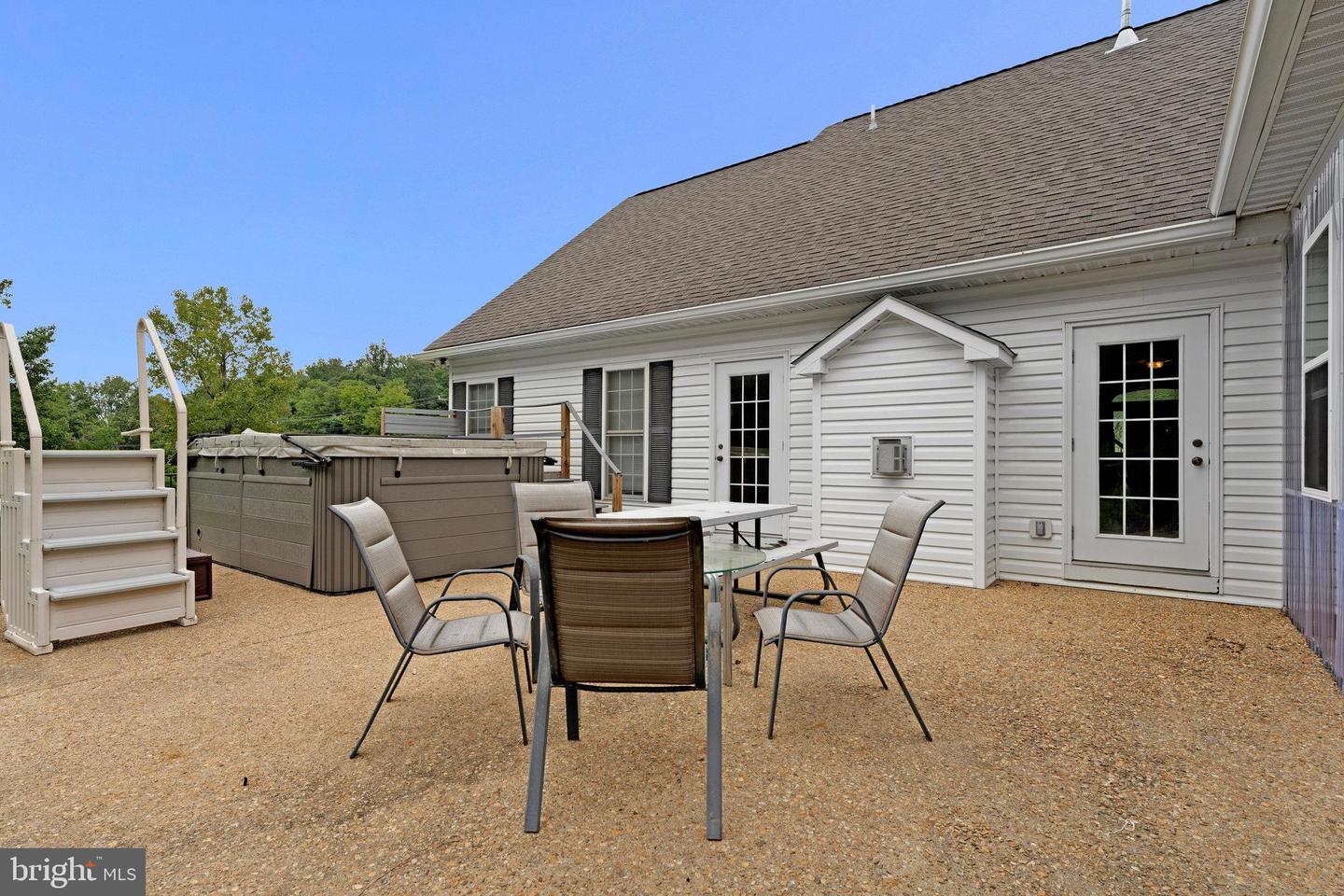3938 REMOUNT RD, FRONT ROYAL, Virginia 22630, 5 Bedrooms Bedrooms, ,3 BathroomsBathrooms,Residential,For sale,3938 REMOUNT RD,VAWR2011916 MLS # VAWR2011916