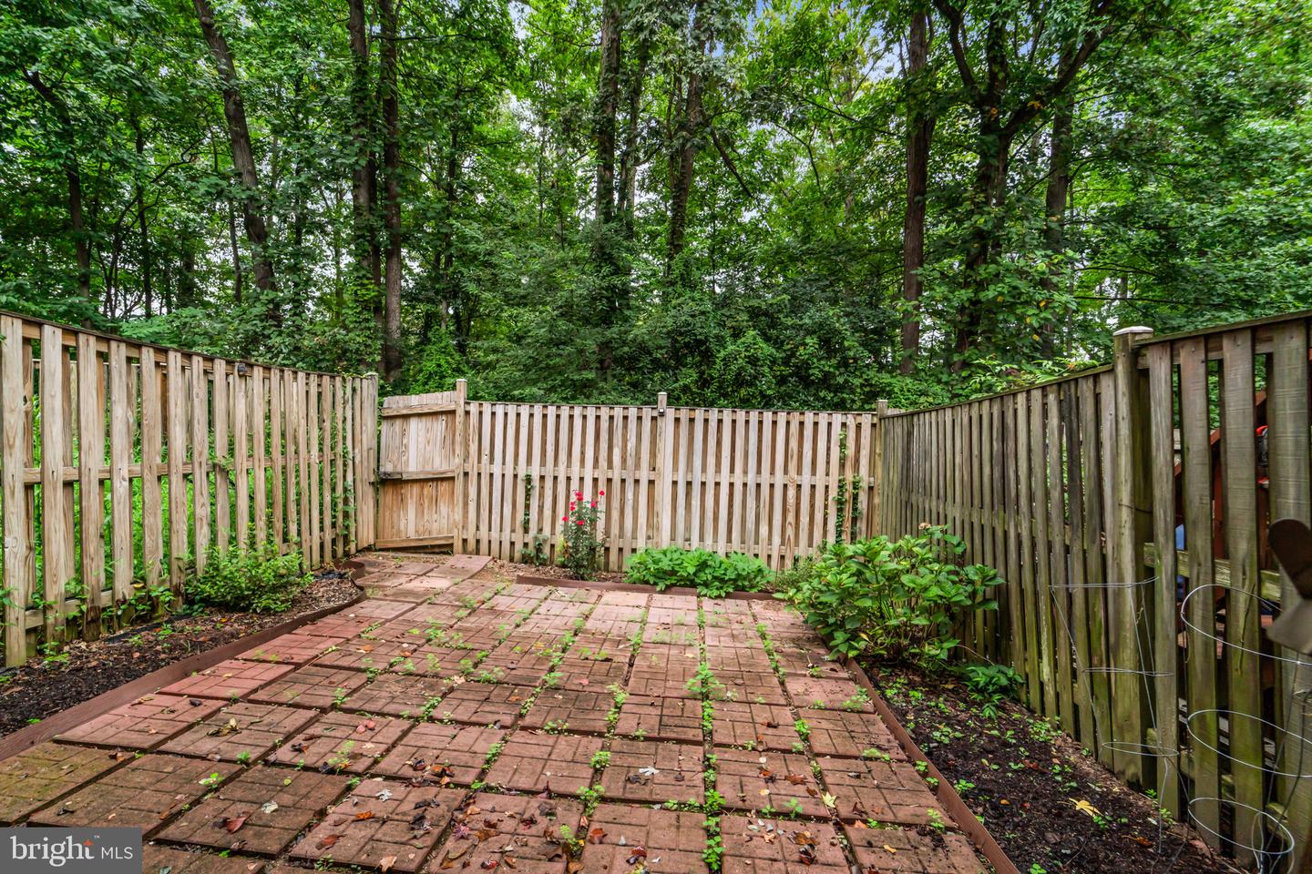5809 WATERDALE CT, CENTREVILLE, Virginia 20121, 3 Bedrooms Bedrooms, ,2 BathroomsBathrooms,Residential,For sale,5809 WATERDALE CT,VAFX2260006 MLS # VAFX2260006