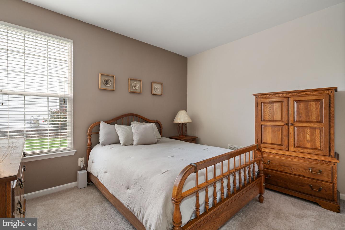 3776 BLOWING LEAF PL, DUMFRIES, Virginia 22025, 3 Bedrooms Bedrooms, 7 Rooms Rooms,2 BathroomsBathrooms,Residential,For sale,3776 BLOWING LEAF PL,VAPW2101092 MLS # VAPW2101092