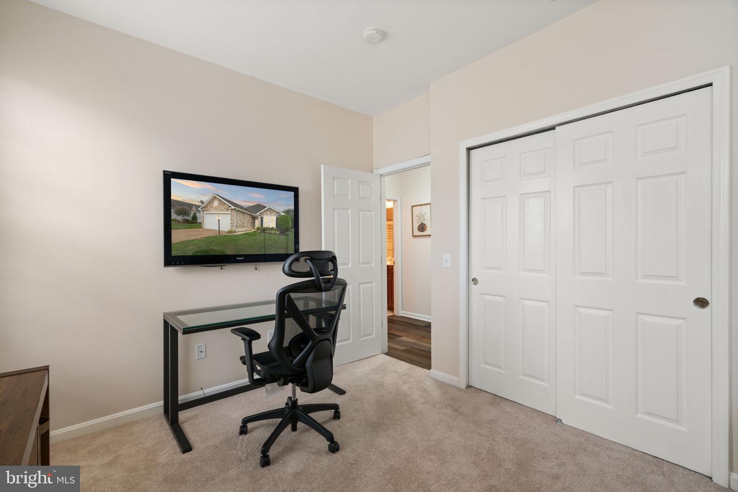 3776 BLOWING LEAF PL, DUMFRIES, Virginia 22025, 3 Bedrooms Bedrooms, 7 Rooms Rooms,2 BathroomsBathrooms,Residential,For sale,3776 BLOWING LEAF PL,VAPW2101092 MLS # VAPW2101092