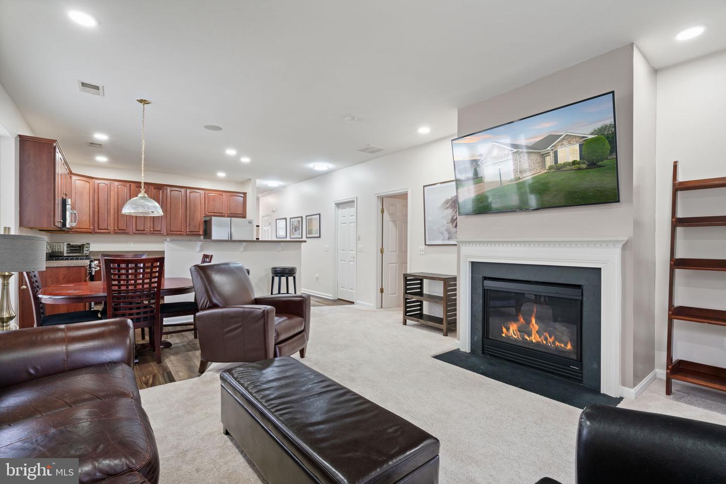 3776 BLOWING LEAF PL, DUMFRIES, Virginia 22025, 3 Bedrooms Bedrooms, 7 Rooms Rooms,2 BathroomsBathrooms,Residential,For sale,3776 BLOWING LEAF PL,VAPW2101092 MLS # VAPW2101092