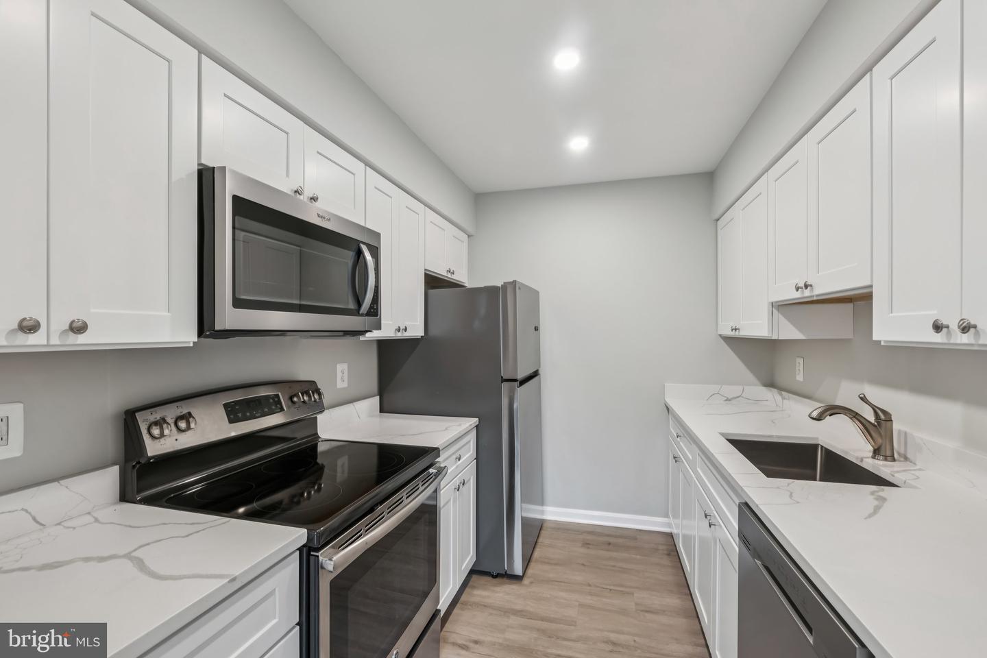 3437 SUMMIT CT NE #3437, WASHINGTON, District Of Columbia 20018, 3 Bedrooms Bedrooms, ,2 BathroomsBathrooms,Residential,For sale,3437 SUMMIT CT NE #3437,DCDC2214740 MLS # DCDC2214740