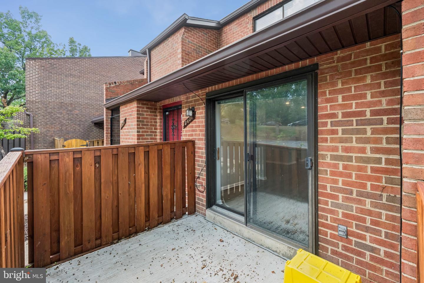 3437 SUMMIT CT NE #3437, WASHINGTON, District Of Columbia 20018, 3 Bedrooms Bedrooms, ,2 BathroomsBathrooms,Residential,For sale,3437 SUMMIT CT NE #3437,DCDC2214740 MLS # DCDC2214740