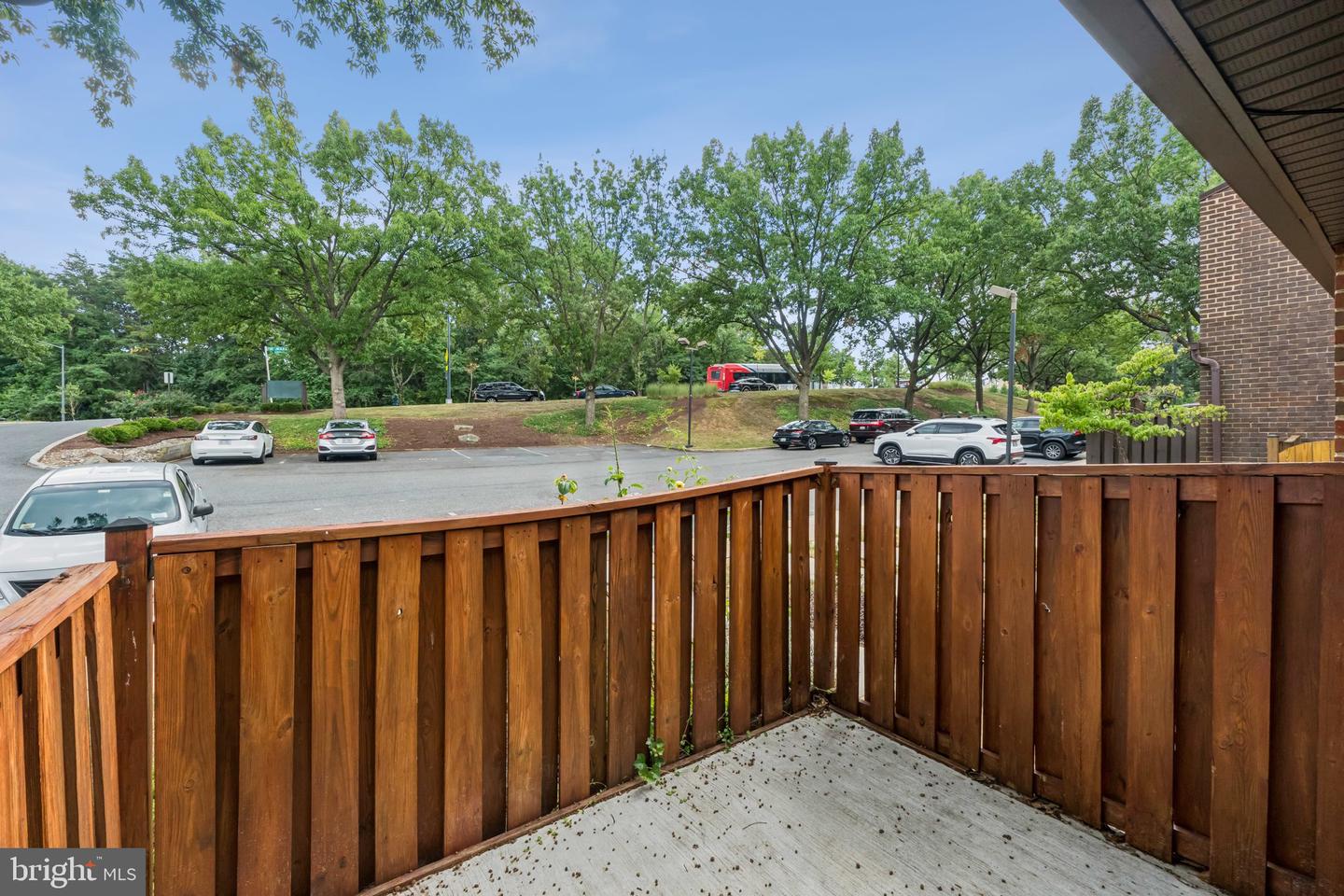3437 SUMMIT CT NE #3437, WASHINGTON, District Of Columbia 20018, 3 Bedrooms Bedrooms, ,2 BathroomsBathrooms,Residential,For sale,3437 SUMMIT CT NE #3437,DCDC2214740 MLS # DCDC2214740