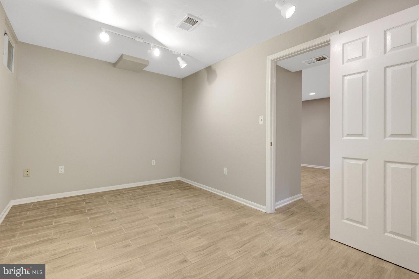 12401 ALEXANDER CORNELL DR, FAIRFAX, Virginia 22033, 3 Bedrooms Bedrooms, ,3 BathroomsBathrooms,Residential,For sale,12401 ALEXANDER CORNELL DR,VAFX2260808 MLS # VAFX2260808