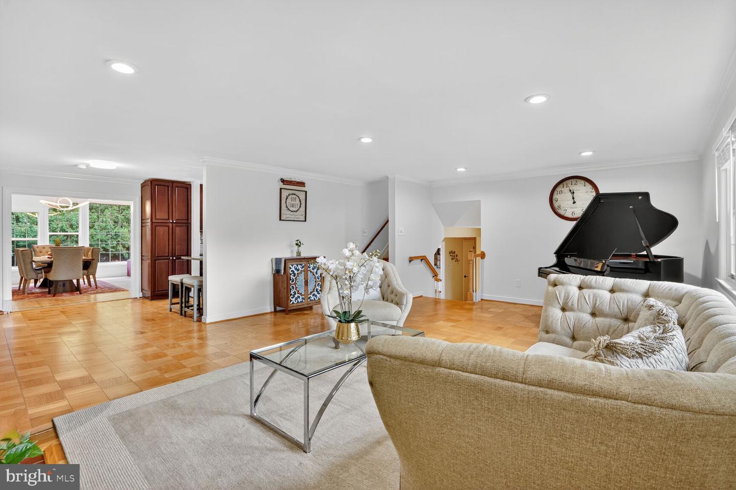 10704 AMES ST, FAIRFAX, Virginia 22032, 6 Bedrooms Bedrooms, ,4 BathroomsBathrooms,Residential,For sale,10704 AMES ST,VAFX2261044 MLS # VAFX2261044