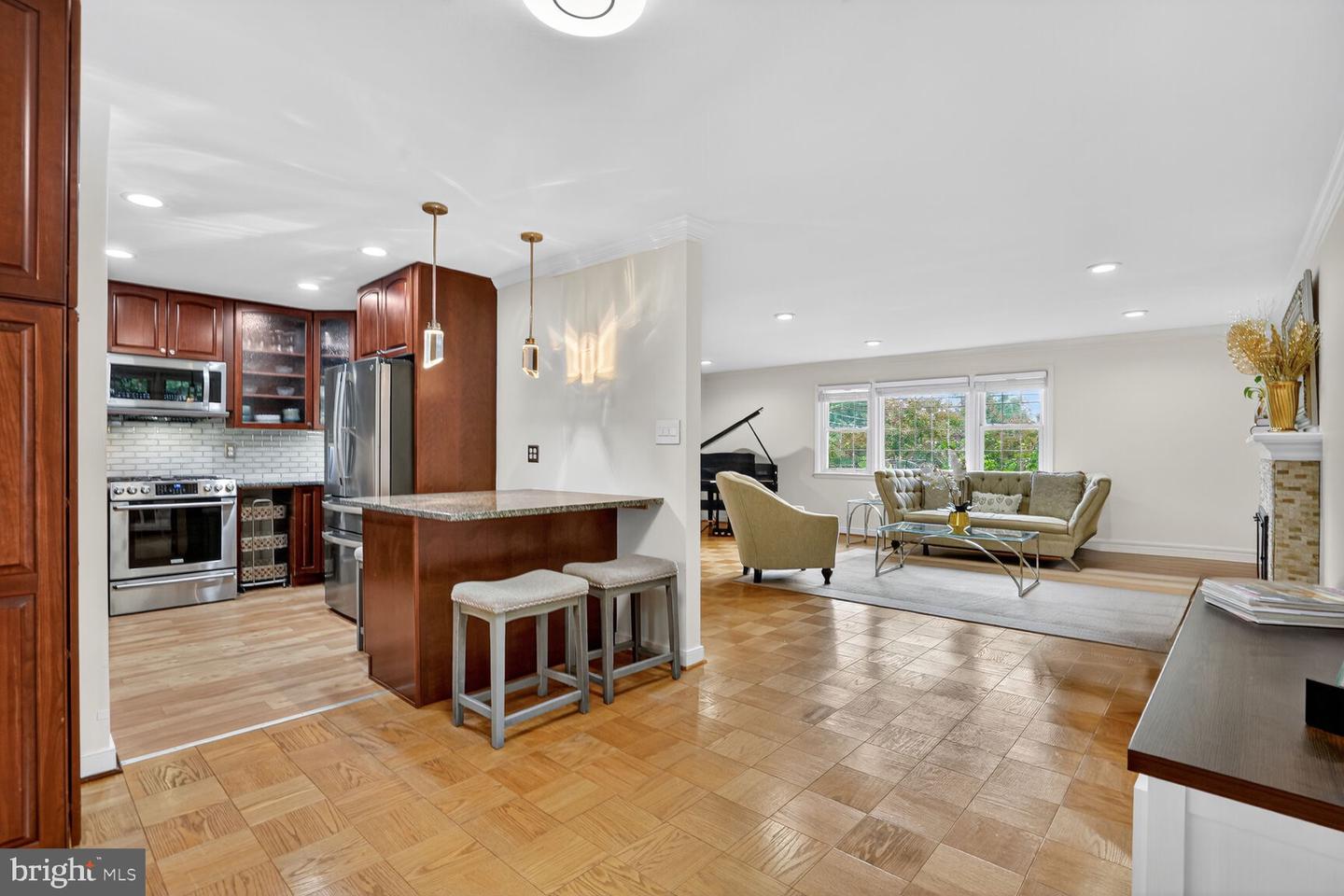 10704 AMES ST, FAIRFAX, Virginia 22032, 6 Bedrooms Bedrooms, ,4 BathroomsBathrooms,Residential,For sale,10704 AMES ST,VAFX2261044 MLS # VAFX2261044