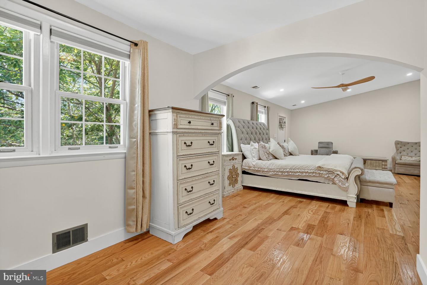 10704 AMES ST, FAIRFAX, Virginia 22032, 6 Bedrooms Bedrooms, ,4 BathroomsBathrooms,Residential,For sale,10704 AMES ST,VAFX2261044 MLS # VAFX2261044