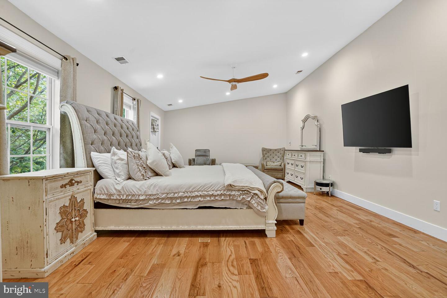 10704 AMES ST, FAIRFAX, Virginia 22032, 6 Bedrooms Bedrooms, ,4 BathroomsBathrooms,Residential,For sale,10704 AMES ST,VAFX2261044 MLS # VAFX2261044