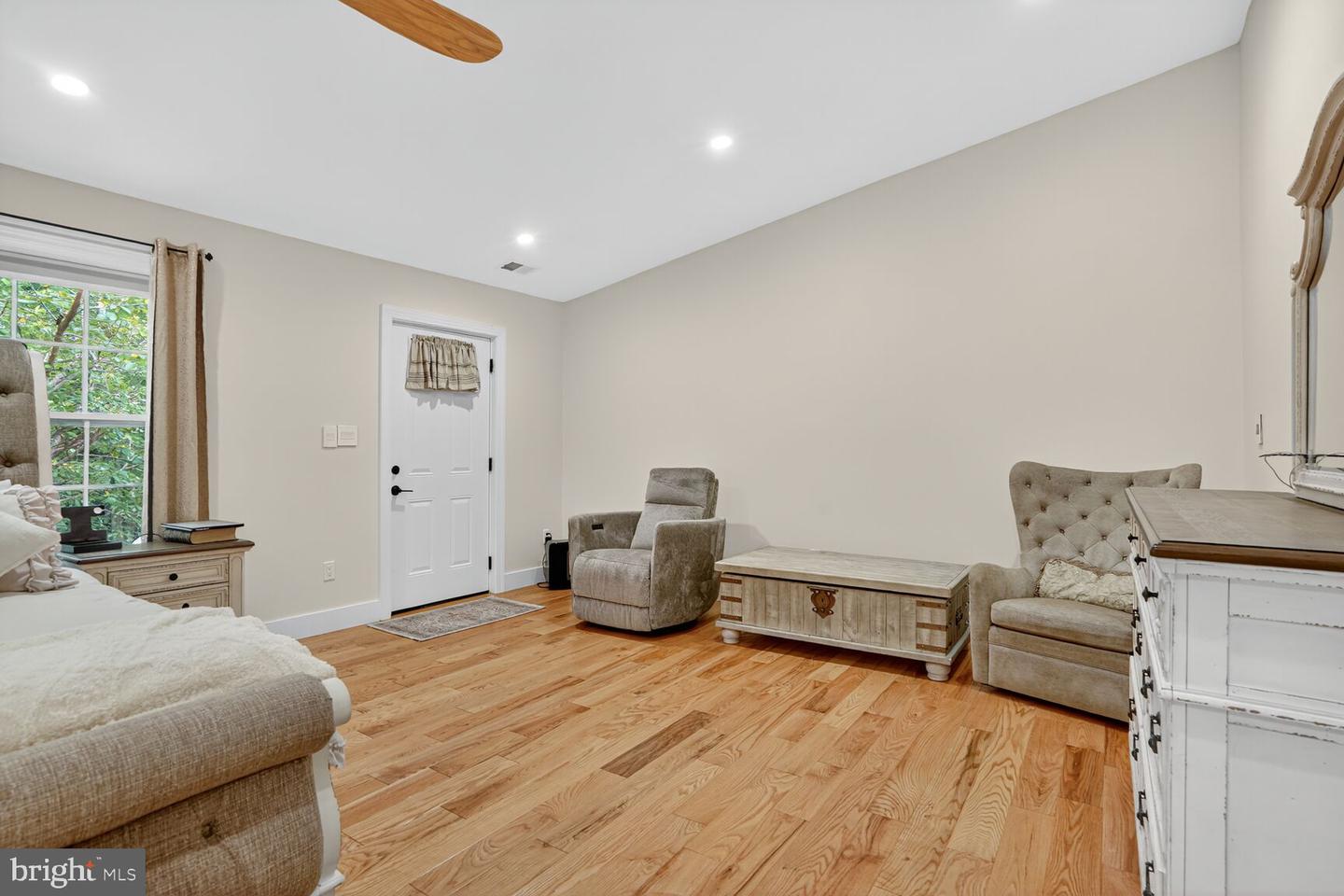 10704 AMES ST, FAIRFAX, Virginia 22032, 6 Bedrooms Bedrooms, ,4 BathroomsBathrooms,Residential,For sale,10704 AMES ST,VAFX2261044 MLS # VAFX2261044