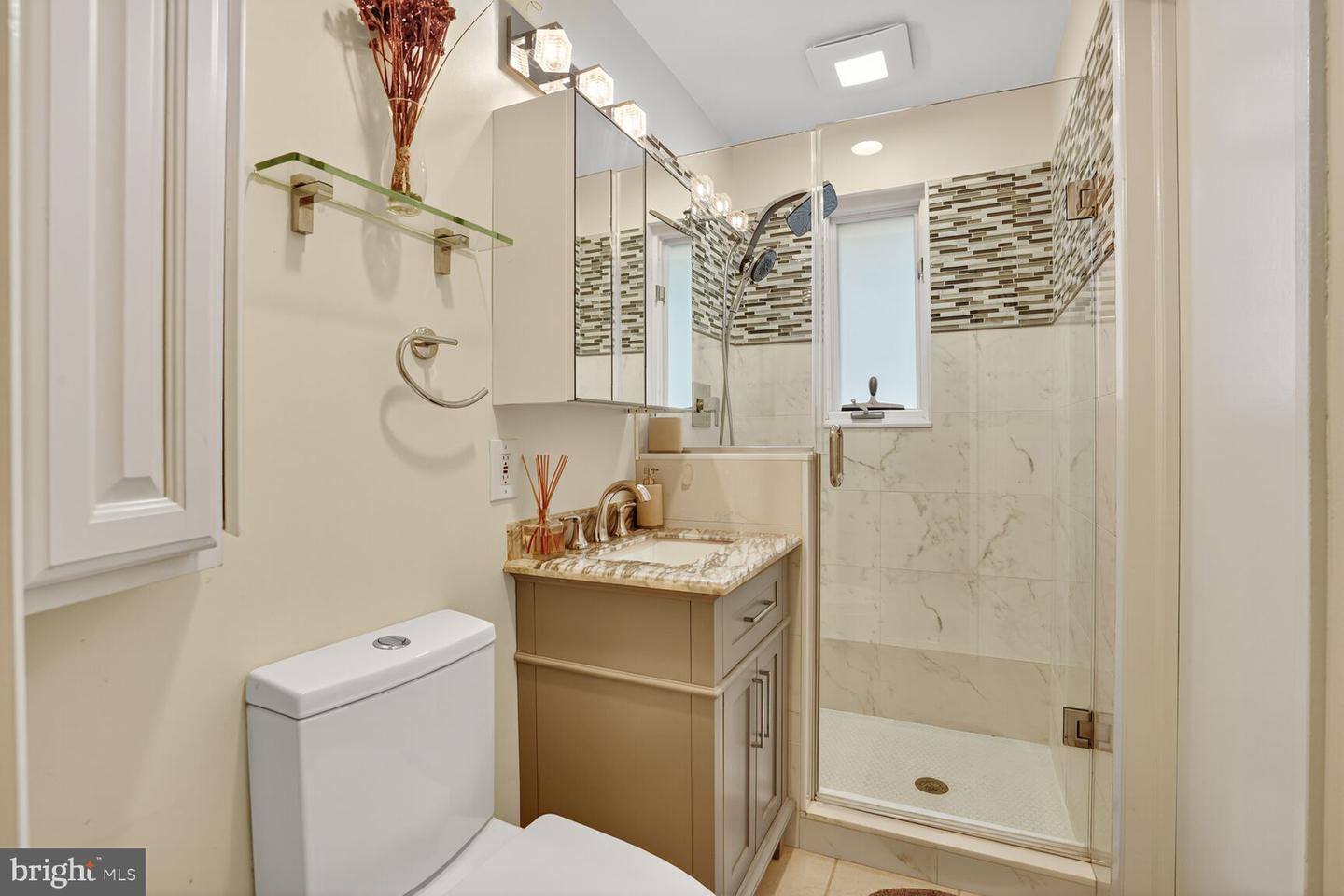 10704 AMES ST, FAIRFAX, Virginia 22032, 6 Bedrooms Bedrooms, ,4 BathroomsBathrooms,Residential,For sale,10704 AMES ST,VAFX2261044 MLS # VAFX2261044